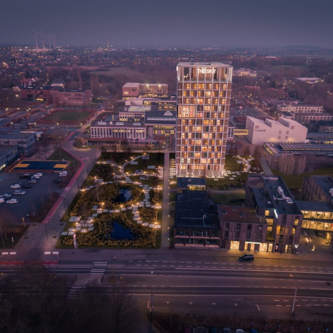 Luchtfoto VIVES campus Kortrijk met projectie van nieuwe toren